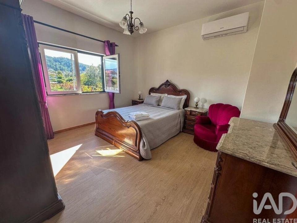 Moradia T4 para Venda em Vitorino das Donas Foto 21