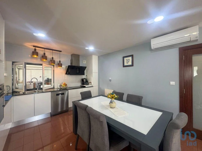 Moradia T4 para Venda em Vitorino das Donas Foto 13