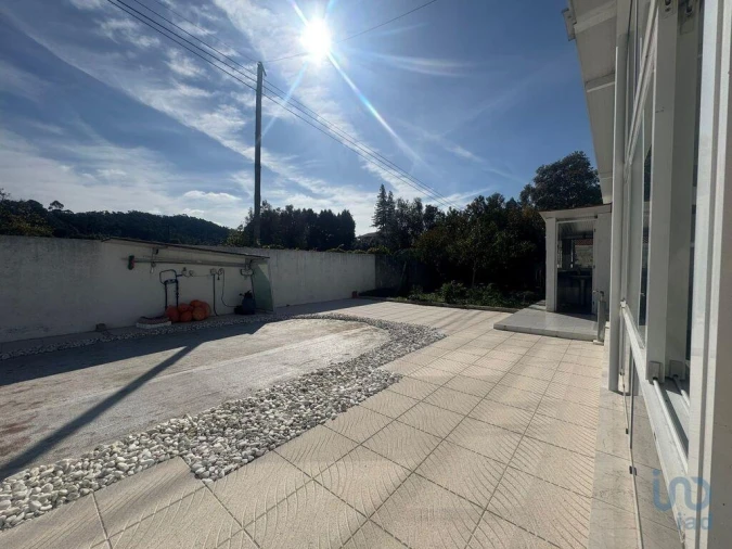 Moradia T4 para Venda em Vitorino das Donas Foto 7