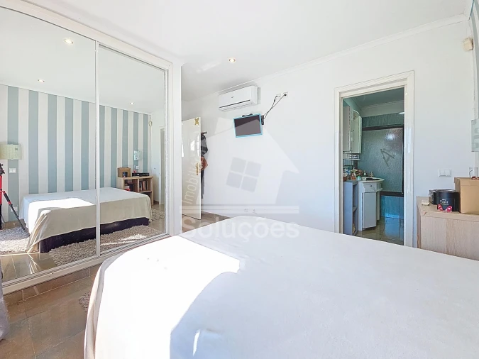 Moradia T5 para Venda em Estômbar e Parchal Foto 28