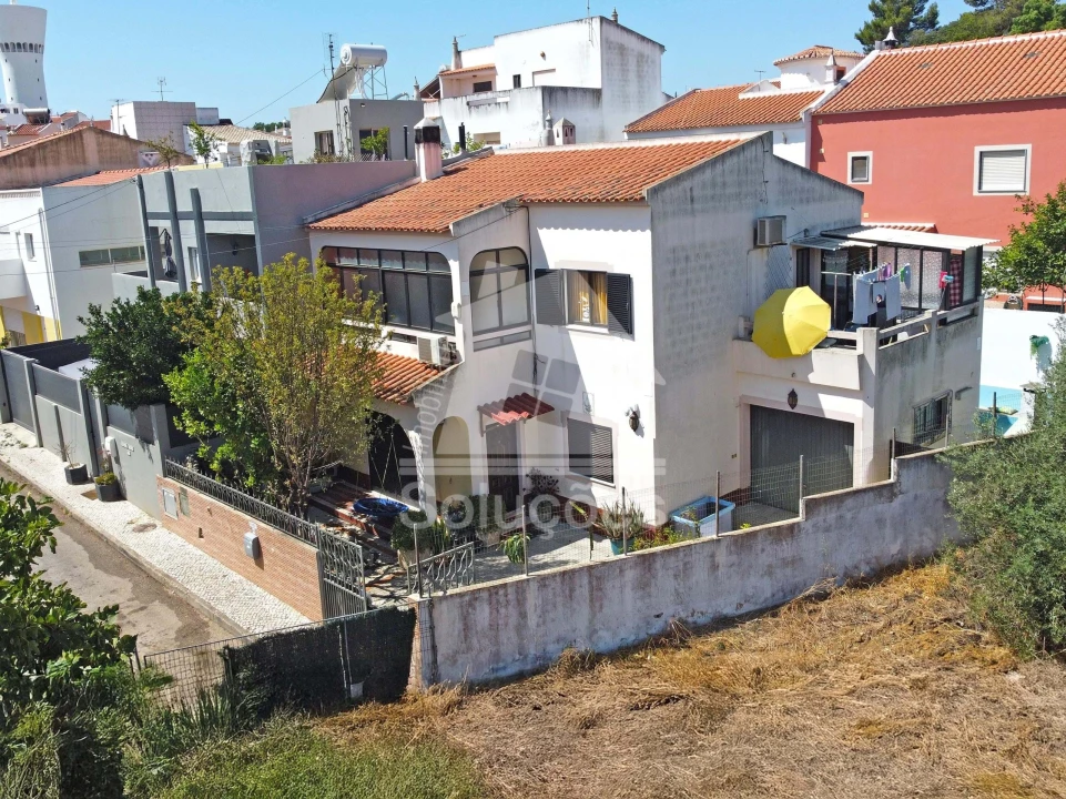Moradia T4 para Venda em Portimão Foto 3