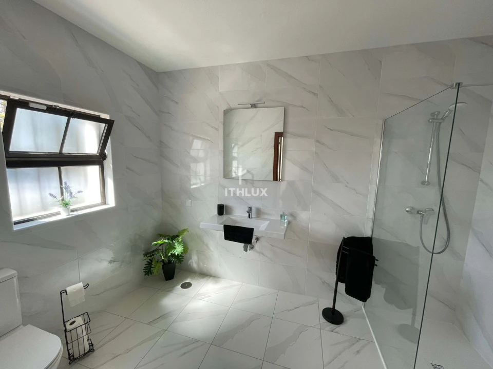 Moradia T3 para Venda em Santa Catarina da Fonte do Bispo Foto 7