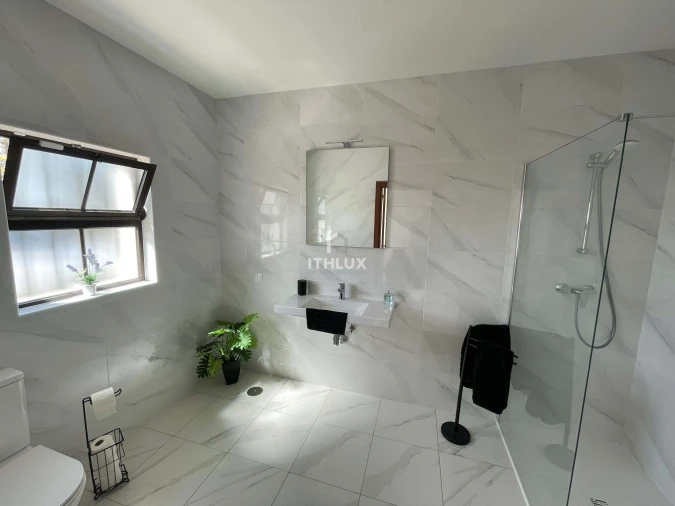 Moradia T3 para Venda em Santa Catarina da Fonte do Bispo Foto 7