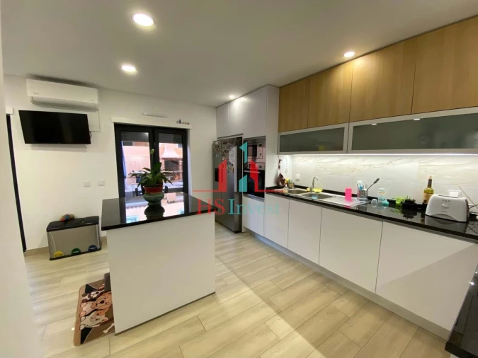 Moradia T3 para Venda em Samora Correia Foto 8