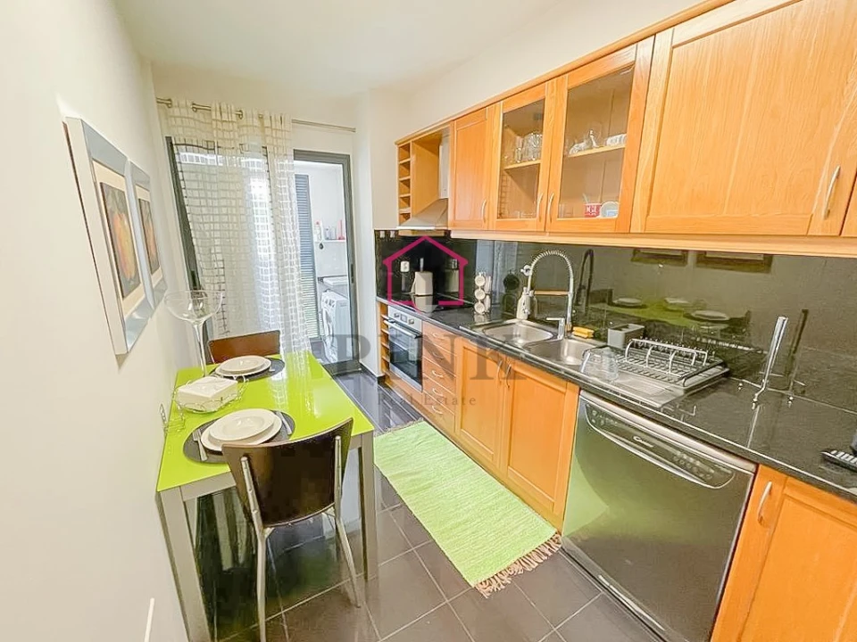 Apartamento T3 para Arrendamento em São Martinho Foto 12