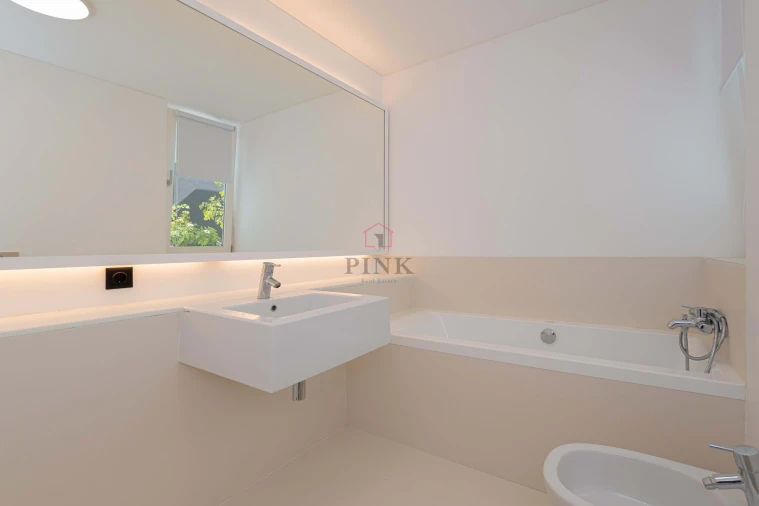 Apartamento T3 para Venda em São Martinho Foto 22