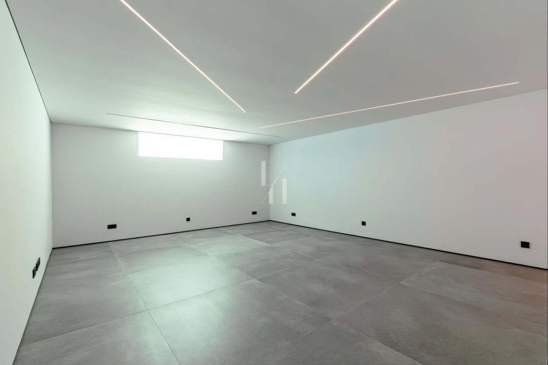 Moradia T4 para Venda em Quarteira Foto 21