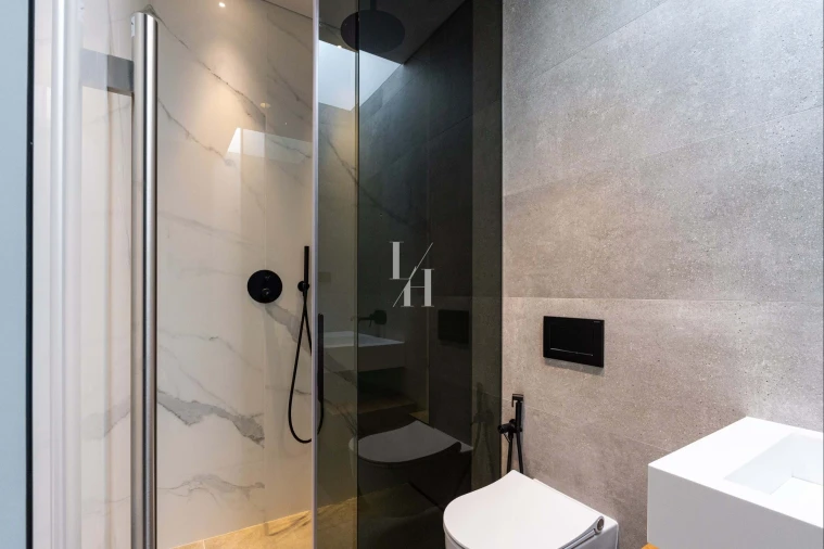 Moradia T4 para Venda em Quarteira Foto 10