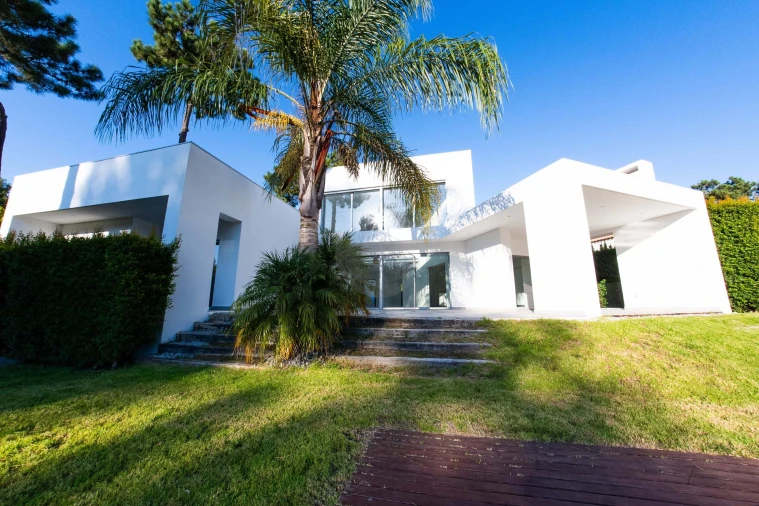 Moradia T4 para Venda em Charneca de Caparica e Sobreda Foto 1