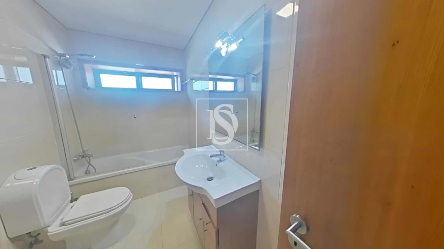 Moradia T2 para Venda em Aldão Foto 13