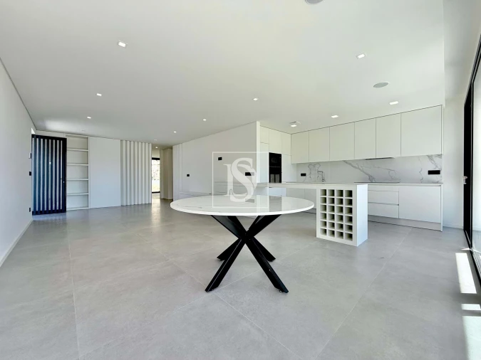 Moradia T3 para Venda em Leitões, Oleiros e Figueiredo Foto 8