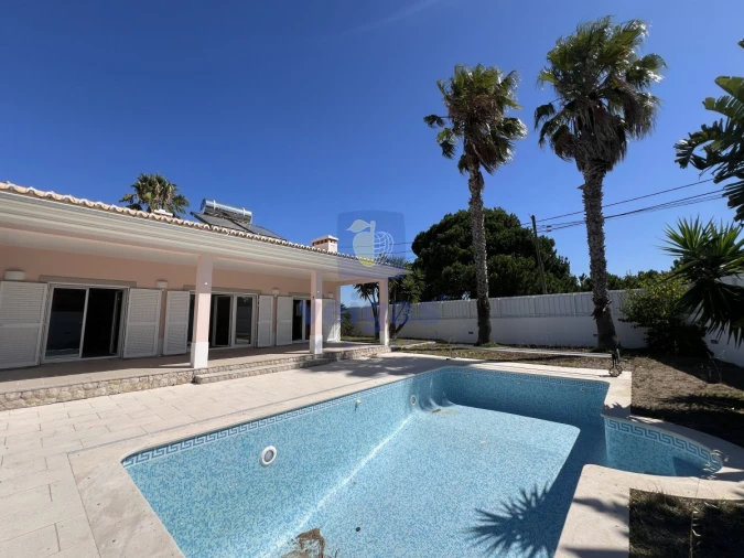 Moradia T5 para Venda em Sesimbra (Castelo) Foto 2