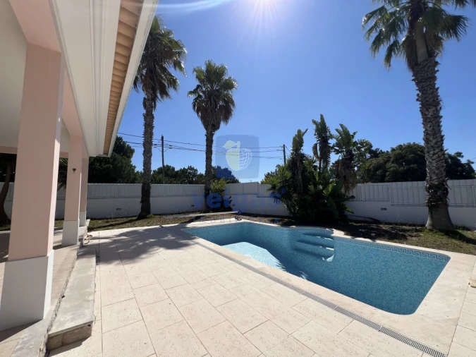 Moradia T5 para Venda em Sesimbra (Castelo)