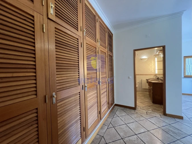 Moradia T5 para Venda em Sesimbra (Castelo) Foto 17