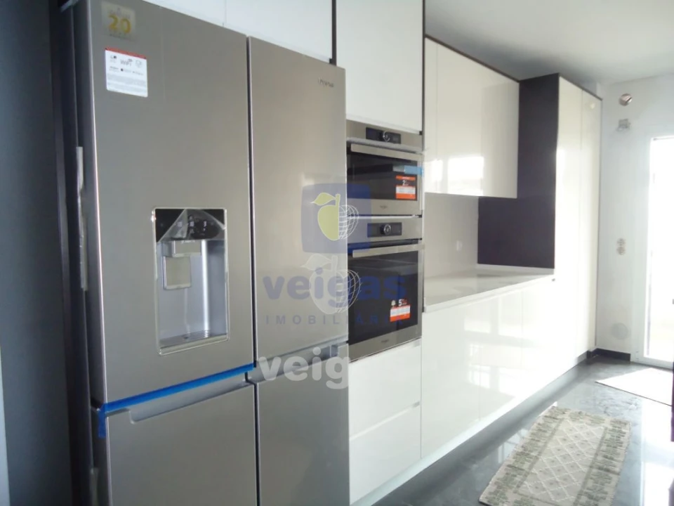 Apartamento T3 para Venda em Odivelas Foto 1