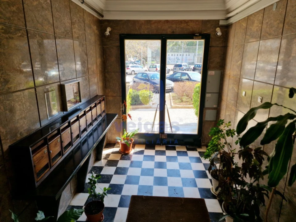 Apartamento T3 para Venda em Pontinha e Famões Foto 10