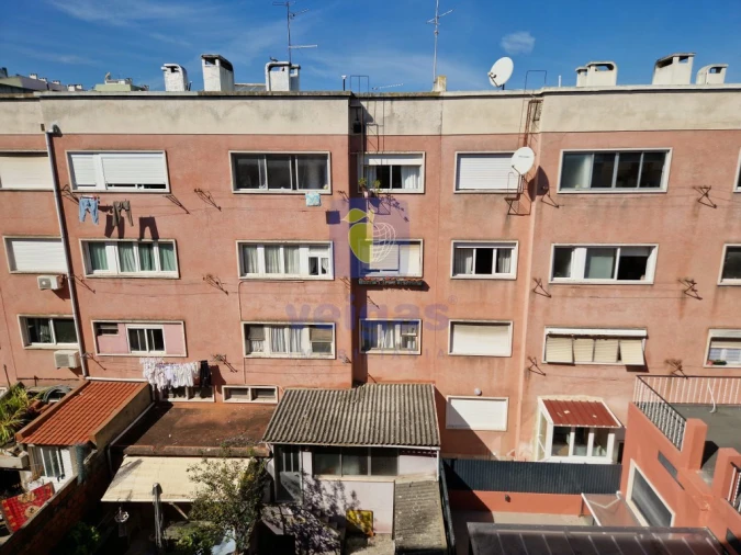 Apartamento T3 para Venda em Pontinha e Famões Foto 19