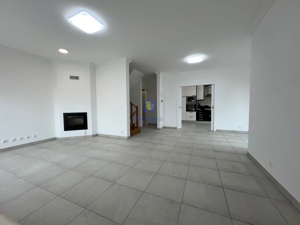 Moradia T4 para Venda em Ericeira Foto 5