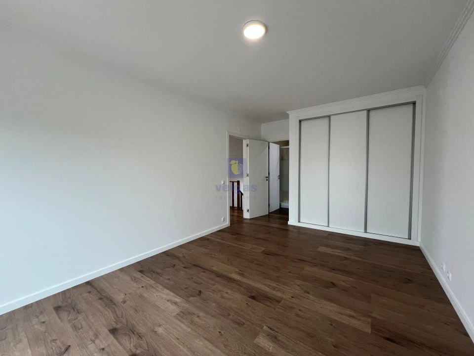 Moradia T4 para Venda em Ericeira Foto 4