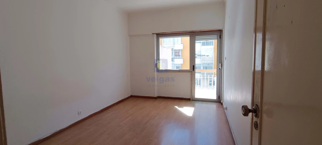 Apartamento T2 para Venda em Oeiras e São Julião da Barra, Paço de Arcos e Caxias Foto 4