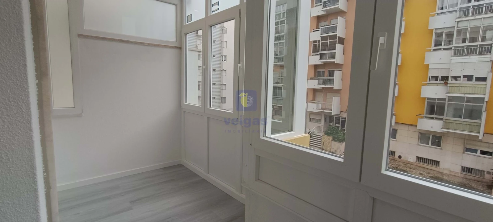 Apartamento T2 para Venda em Oeiras e São Julião da Barra, Paço de Arcos e Caxias Foto 2
