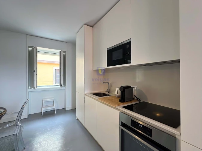 Apartamento T2 para Arrendamento em Santa Maria Maior Foto 5