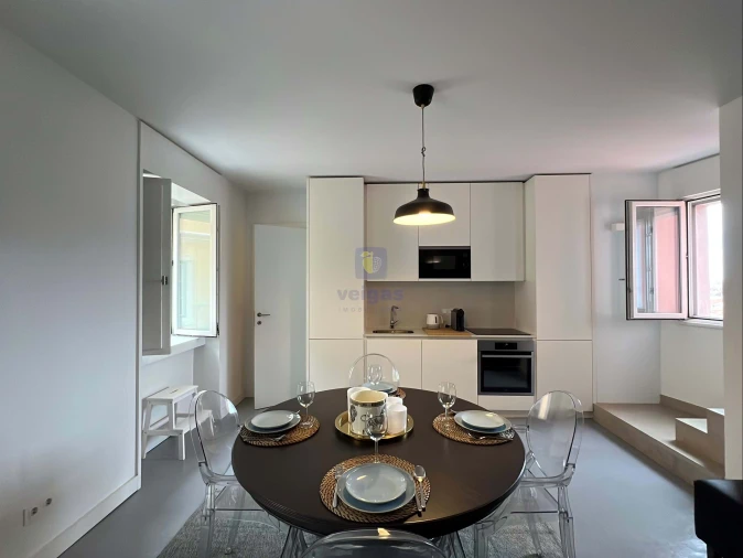 Apartamento T2 para Arrendamento em Santa Maria Maior Foto 7