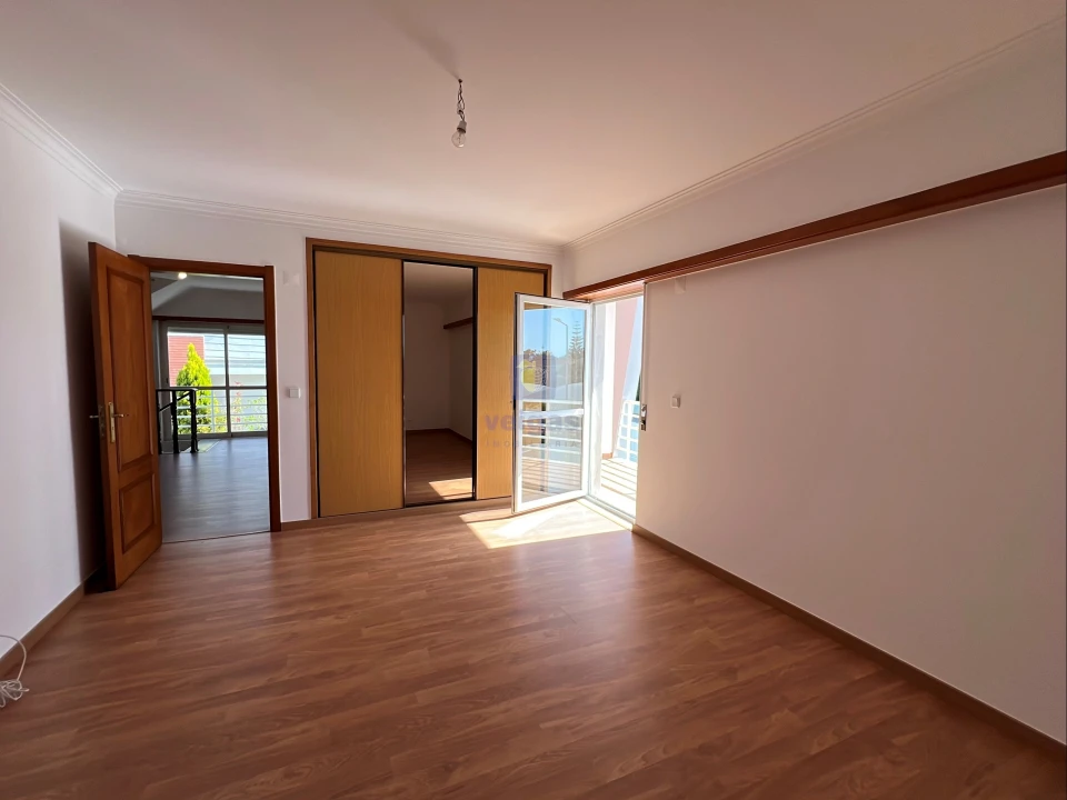 Moradia T4 para Venda em Sesimbra (Castelo) Foto 28