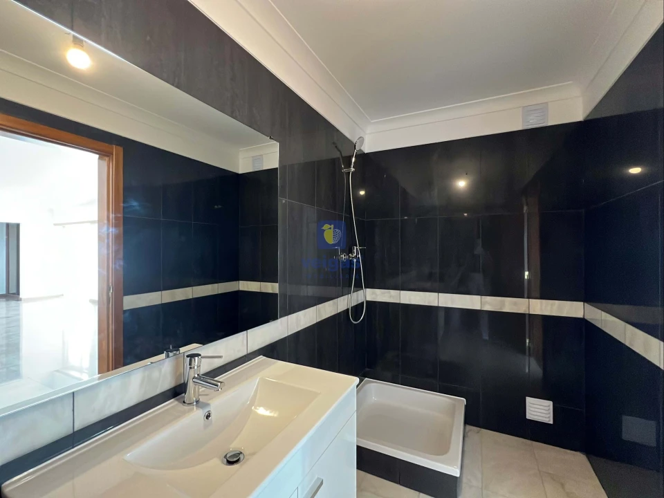 Moradia T4 para Venda em Sesimbra (Castelo) Foto 49