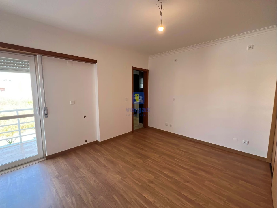 Moradia T4 para Venda em Sesimbra (Castelo) Foto 4