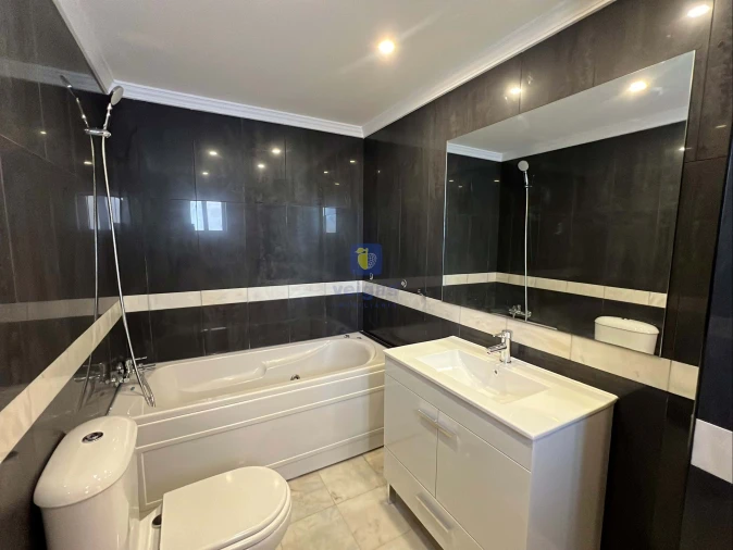 Moradia T4 para Venda em Sesimbra (Castelo) Foto 39