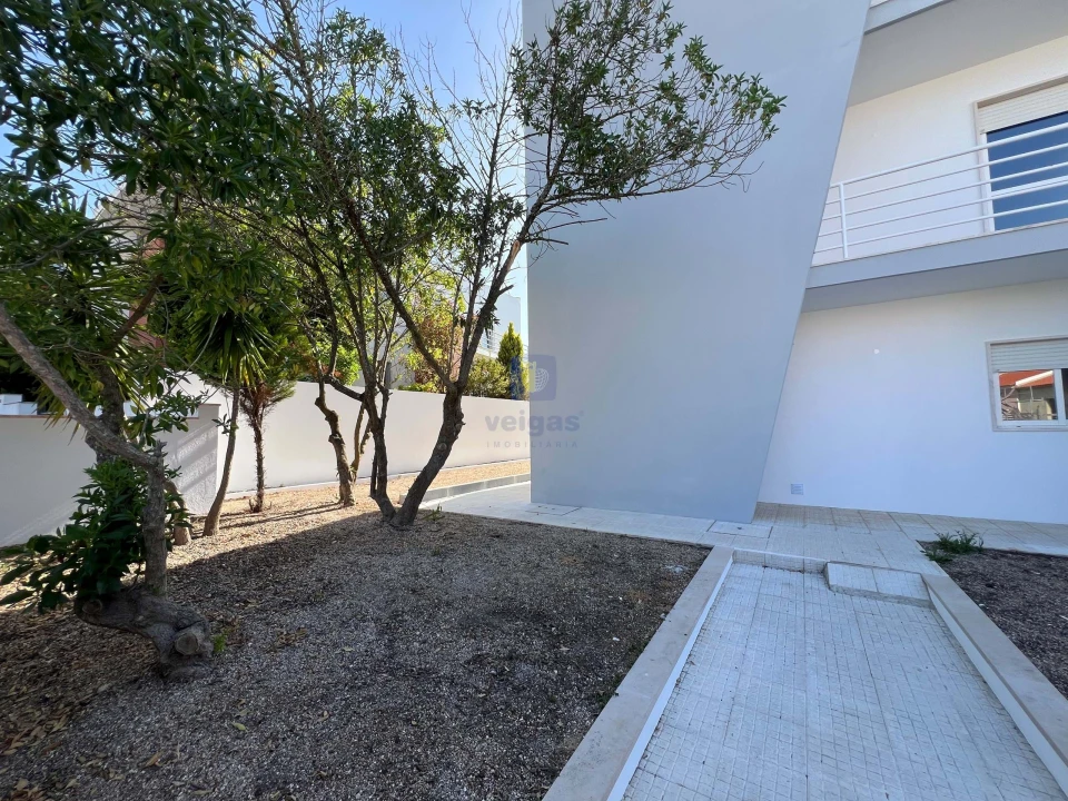 Moradia T4 para Venda em Sesimbra (Castelo) Foto 7