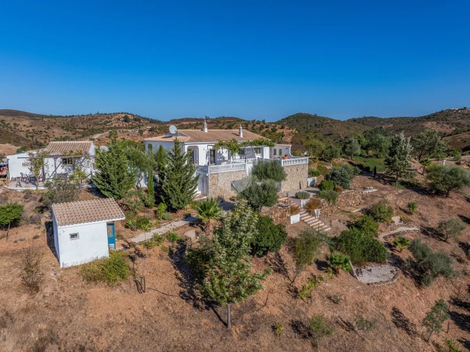 Moradia T2 para Venda em São Bartolomeu de Messines Foto 4