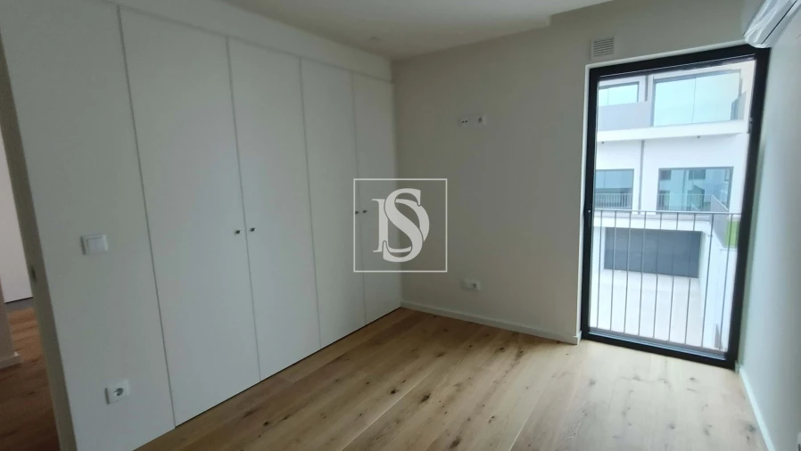 Apartamento T2 para Arrendamento em Bonfim Foto 19