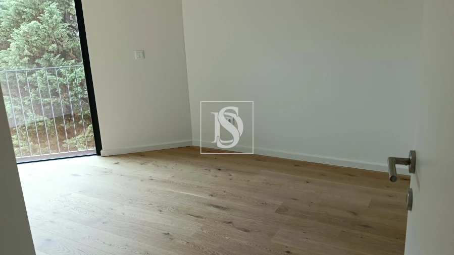 Apartamento T2 para Arrendamento em Bonfim Foto 10