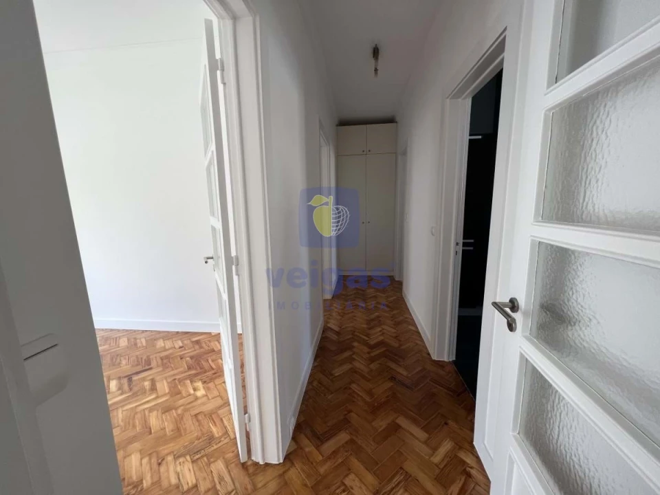 Apartamento T3 para Arrendamento em Alvalade Foto 30