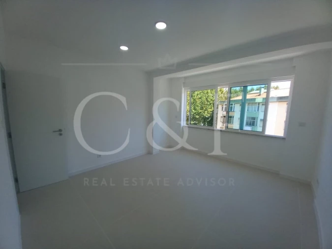 Apartamento T2 para Venda em Laranjeiro e Feijó Foto 15