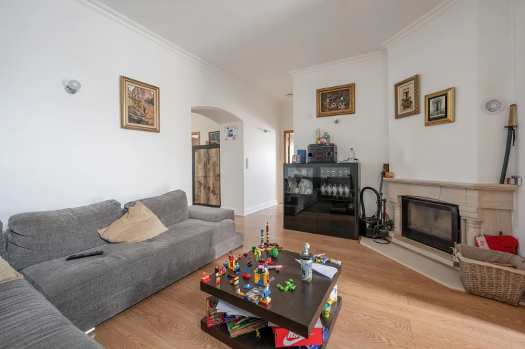 Moradia T3 para Venda em Agualva e Mira-Sintra Foto 2