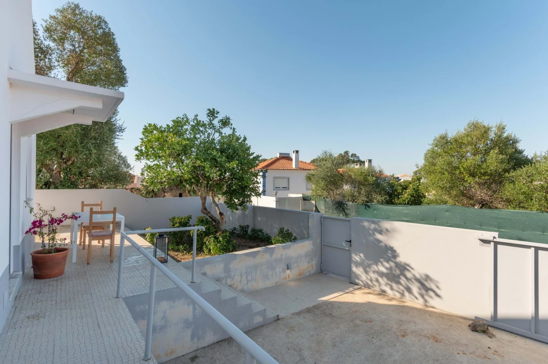 Moradia T2 para Venda em Alcabideche Foto 21