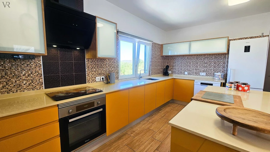 Moradia T5 para Venda em Boliqueime Foto 4