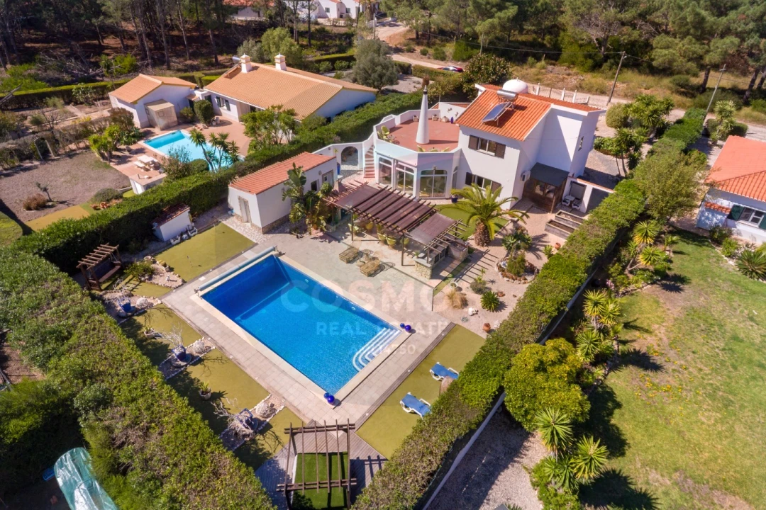 Moradia T4 para Venda em Aljezur Foto 1