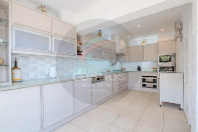 Moradia T4 para Venda em Aljezur