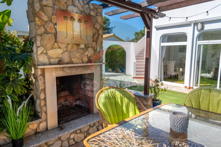 Moradia T4 para Venda em Aljezur Foto 6