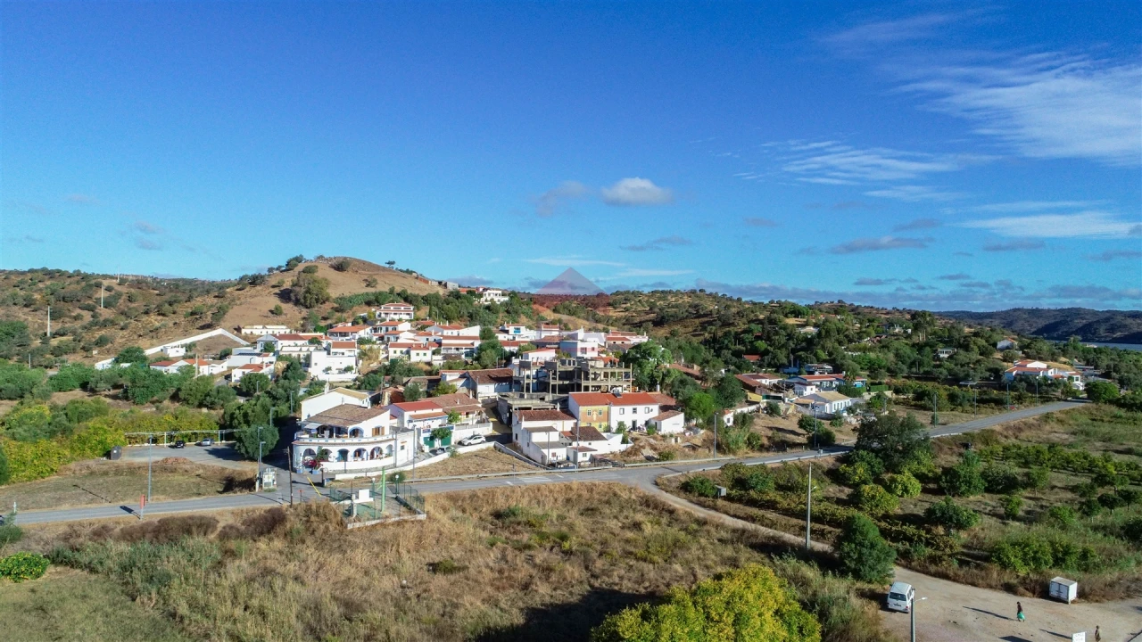 Moradia T0 para Venda em Odeleite Foto 9