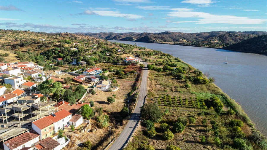 Moradia T0 para Venda em Odeleite Foto 11