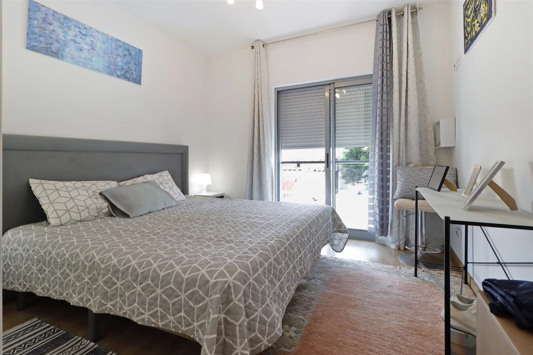 Moradia T0 para Venda em Quelfes Foto 20