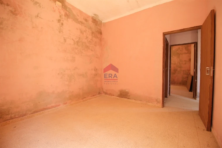 Moradia T2 para Venda em Cachopo Foto 9