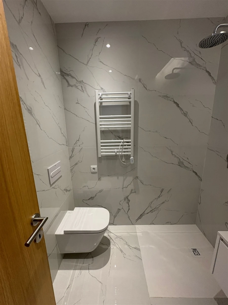 Apartamento T2 para Arrendamento em Canidelo Foto 29