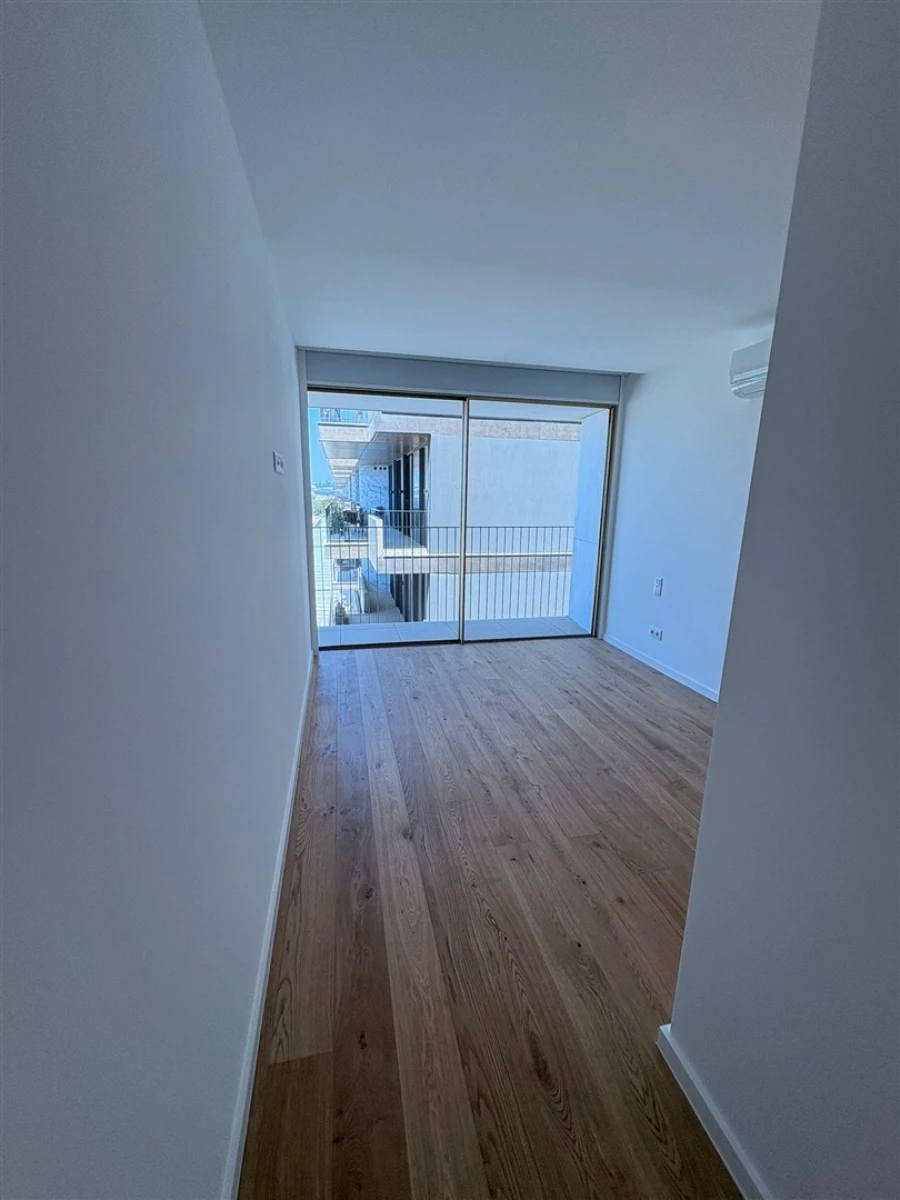 Apartamento T2 para Arrendamento em Canidelo Foto 21