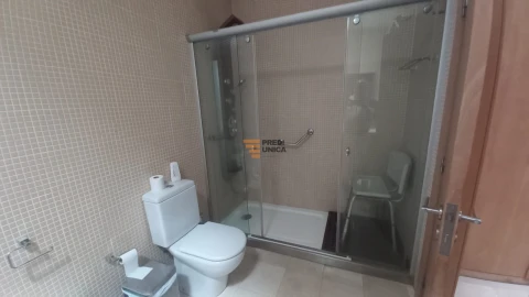 Moradia T2 para Arrendamento em Carvalhosa